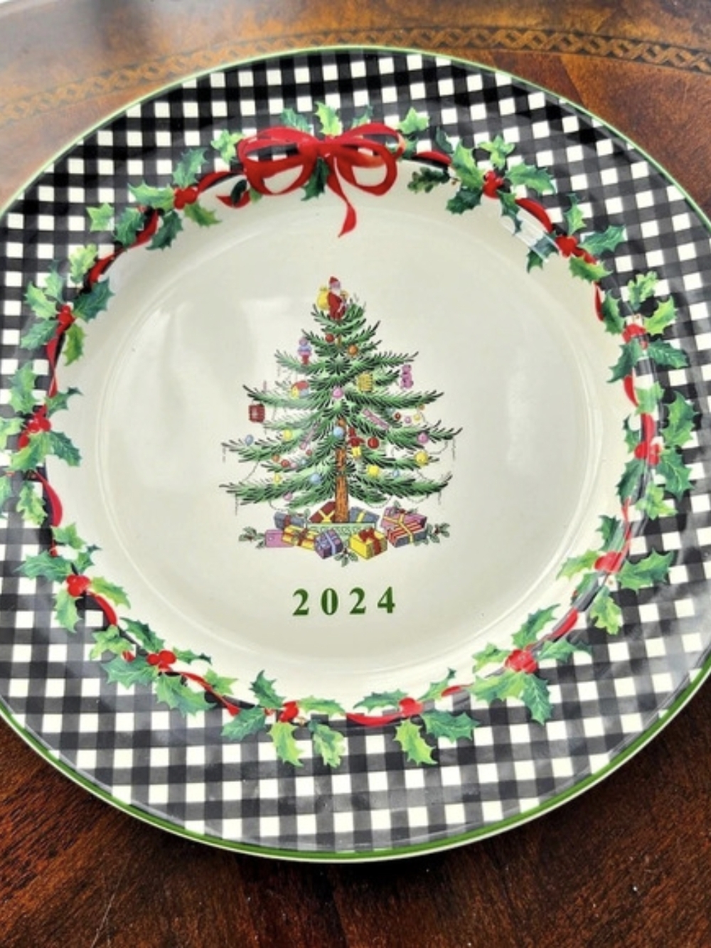 Spode Christmas 2024 Annual Collection Holiday Dinner Plate 2024